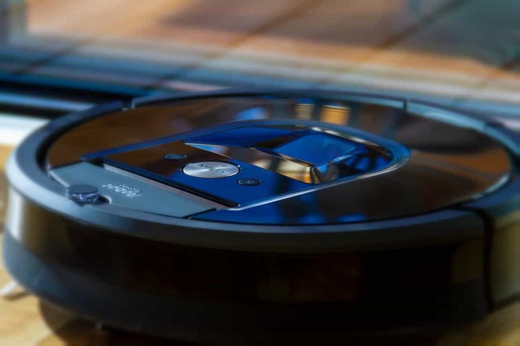 Elektrofoni ile Robot Süpürge Yazılım Güncellemeleri